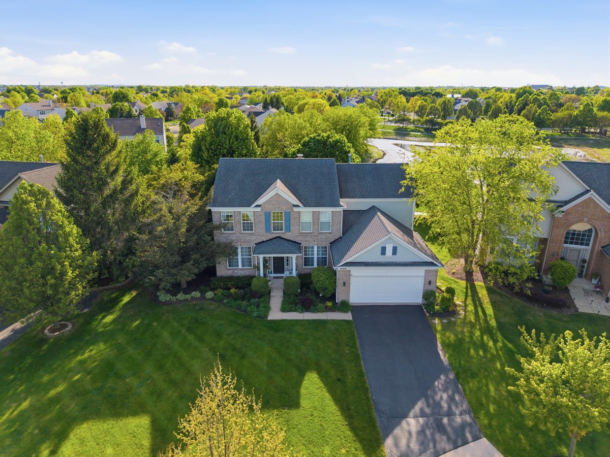 4740 Whitehall Court, Algonquin IL 60102