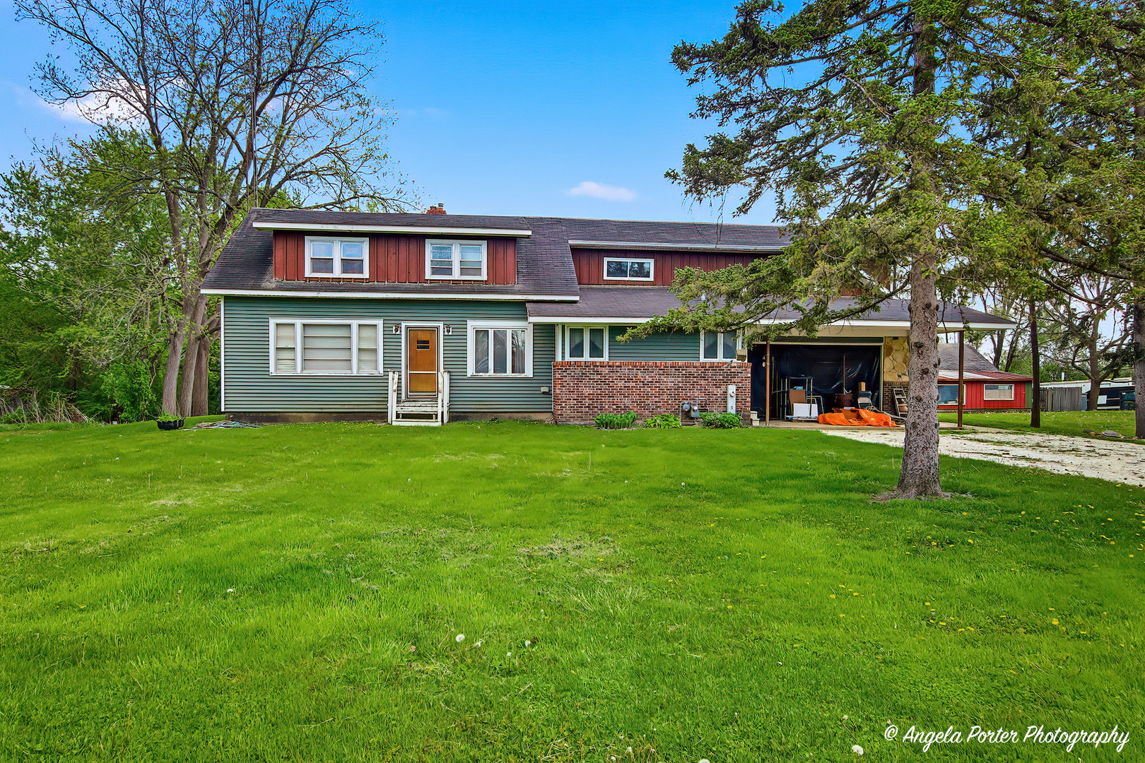 42177 N Lake Avenue, Antioch IL 60002