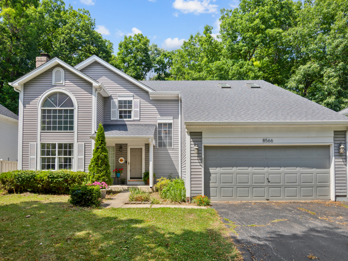 8566 Cedar Street, Fox Lake IL 60020