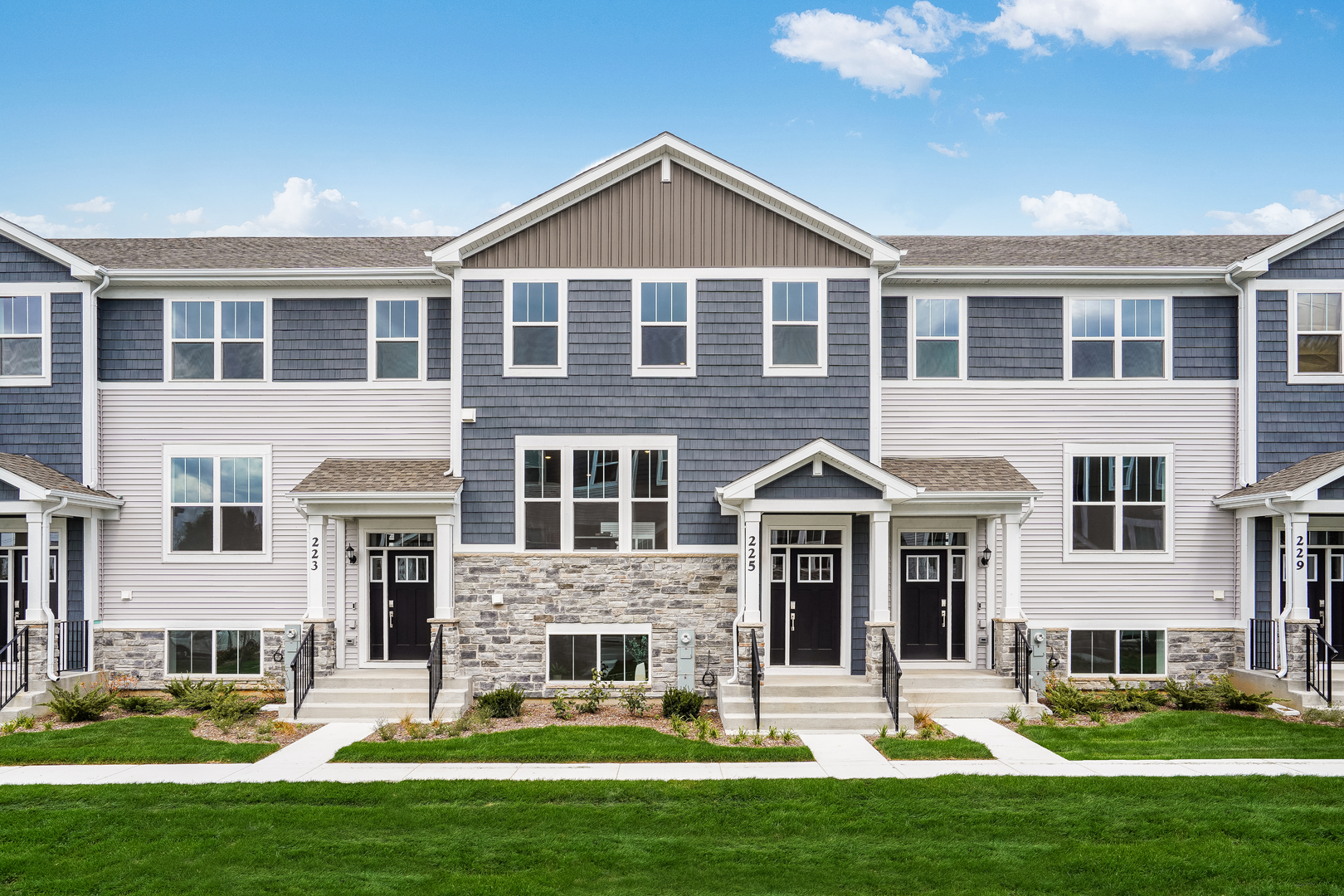 130 Harvest Lane, West Dundee IL 60118