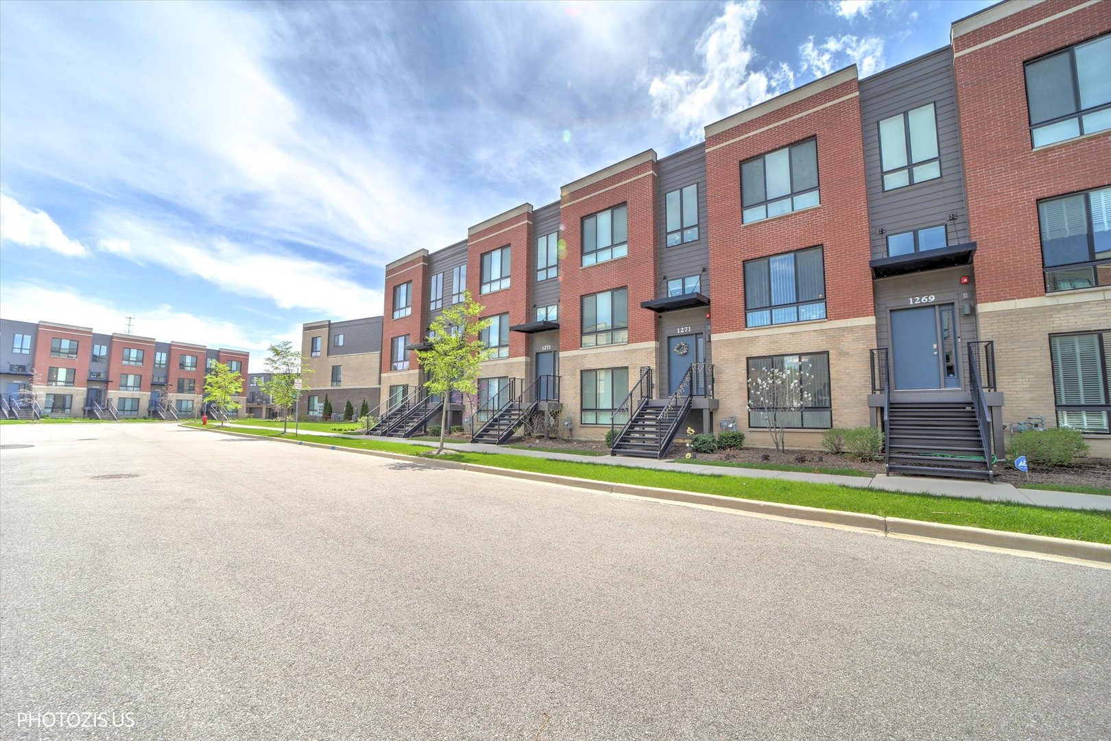 1271 Catalina Court, Schaumburg IL 60173