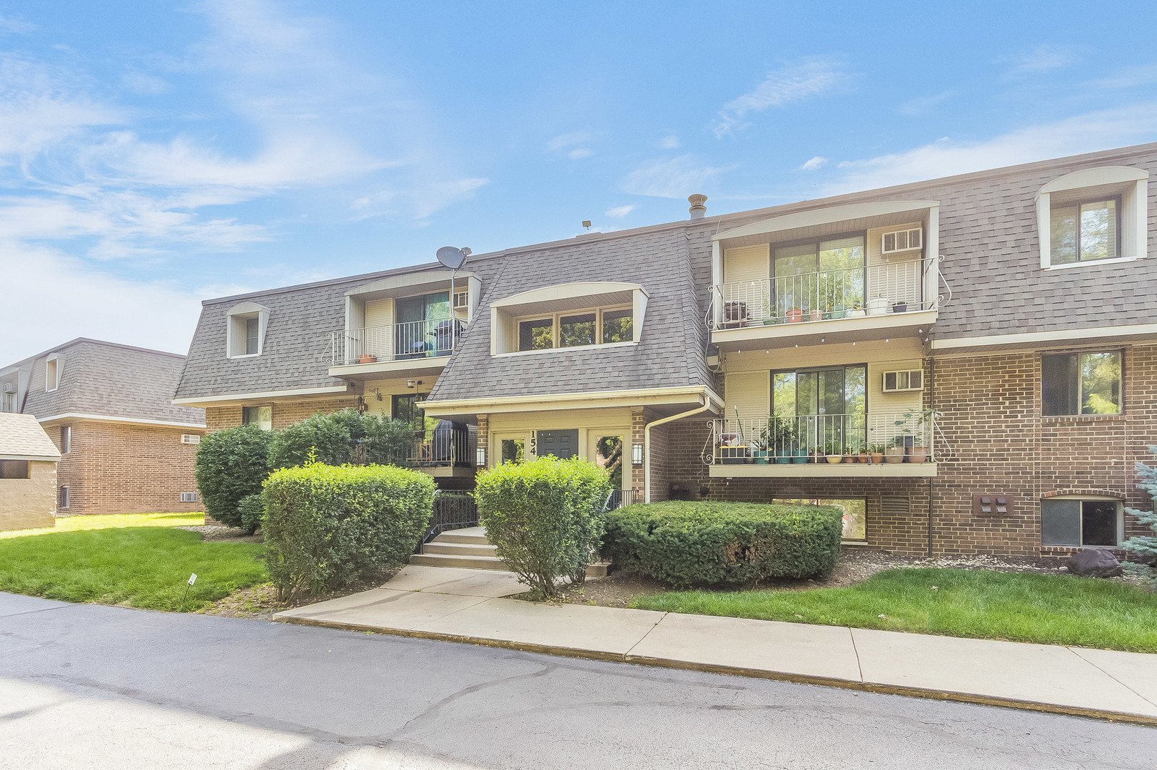 154 E Bailey Road Unit D, Naperville IL 60565