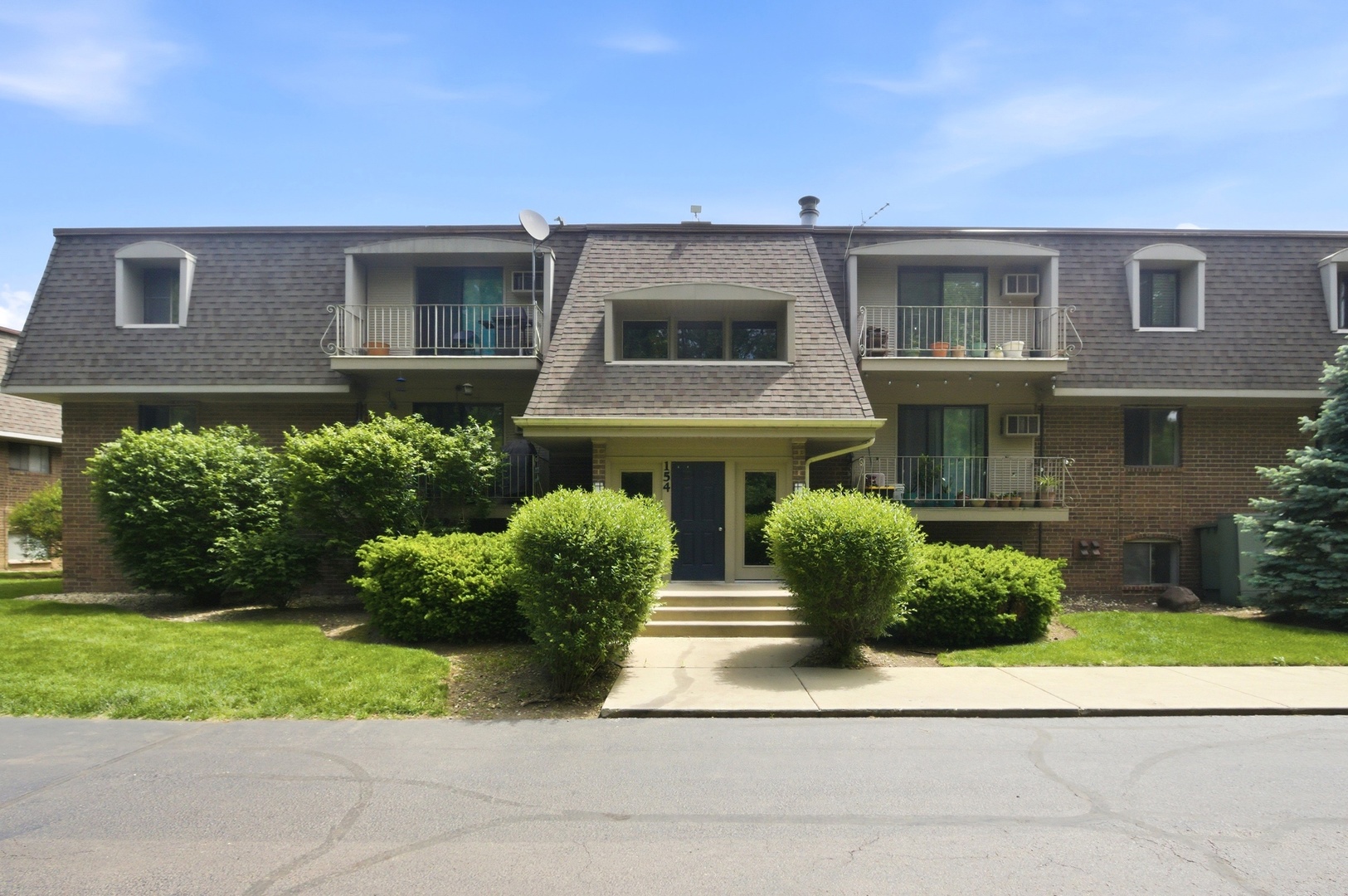 154 E Bailey Road Unit D, Naperville IL 60565