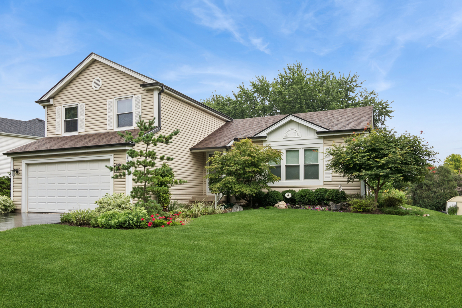 1011 Woodbridge Drive, Cary IL 60013