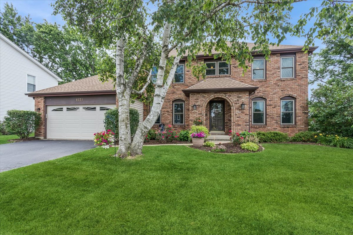 1573 Clemson Drive, Naperville IL 60565