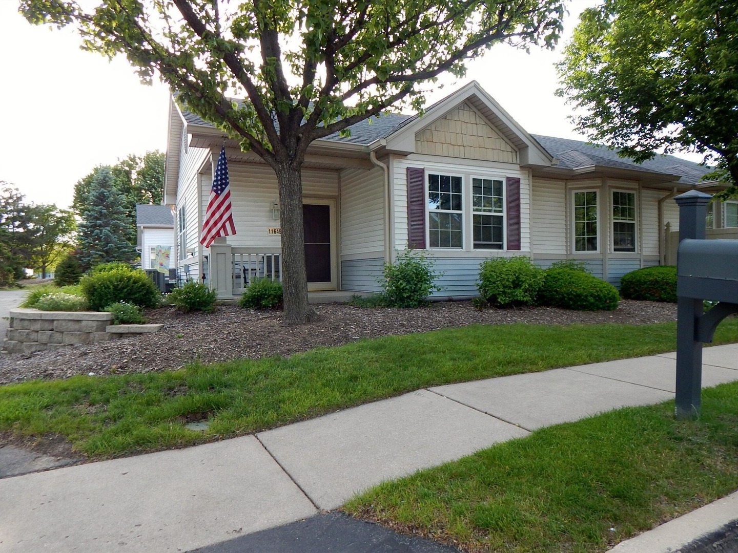 11645 River Terrace Lane, Huntley IL 60142