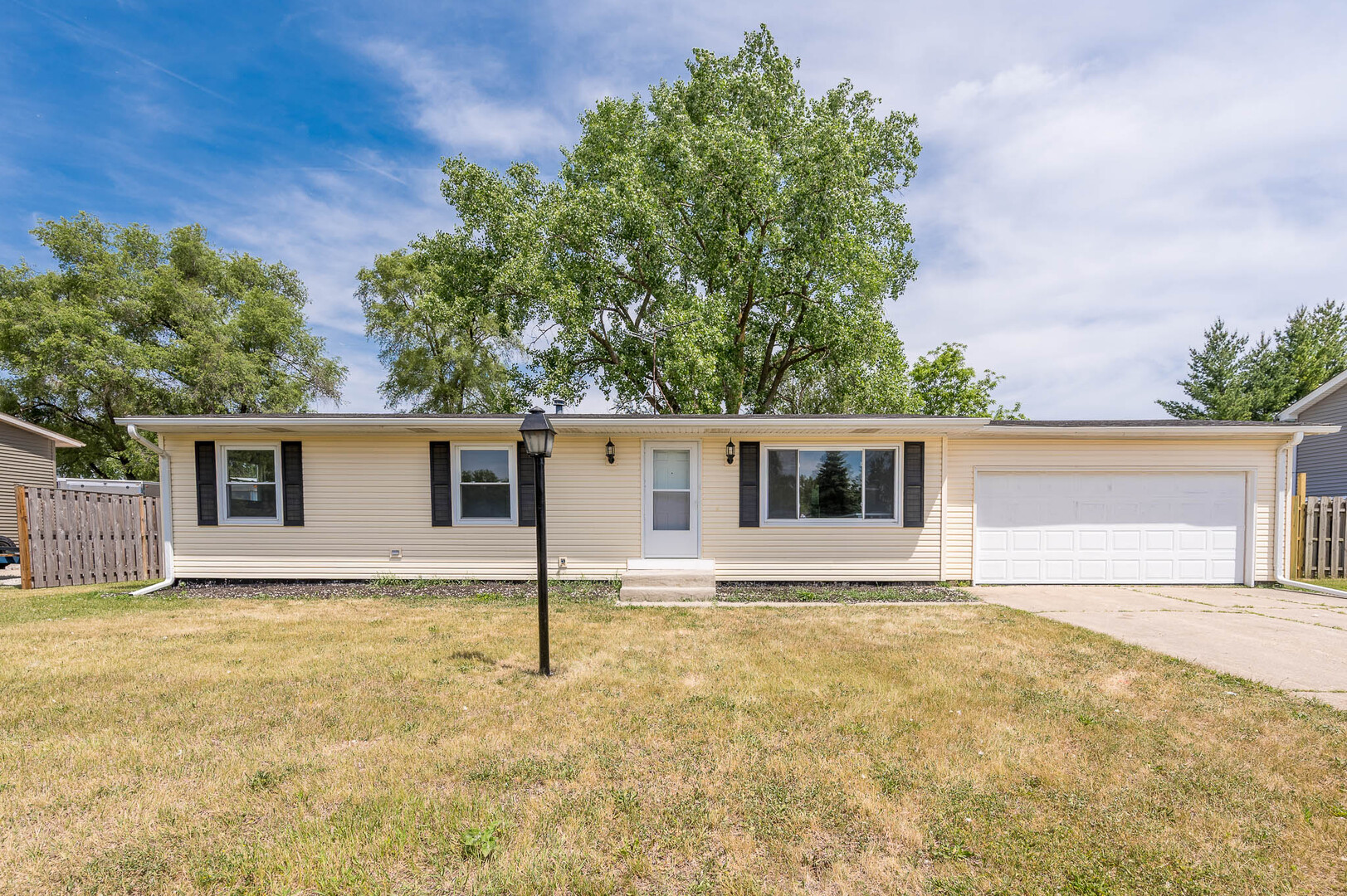 2212 Fairview Lane, Mchenry IL 60051