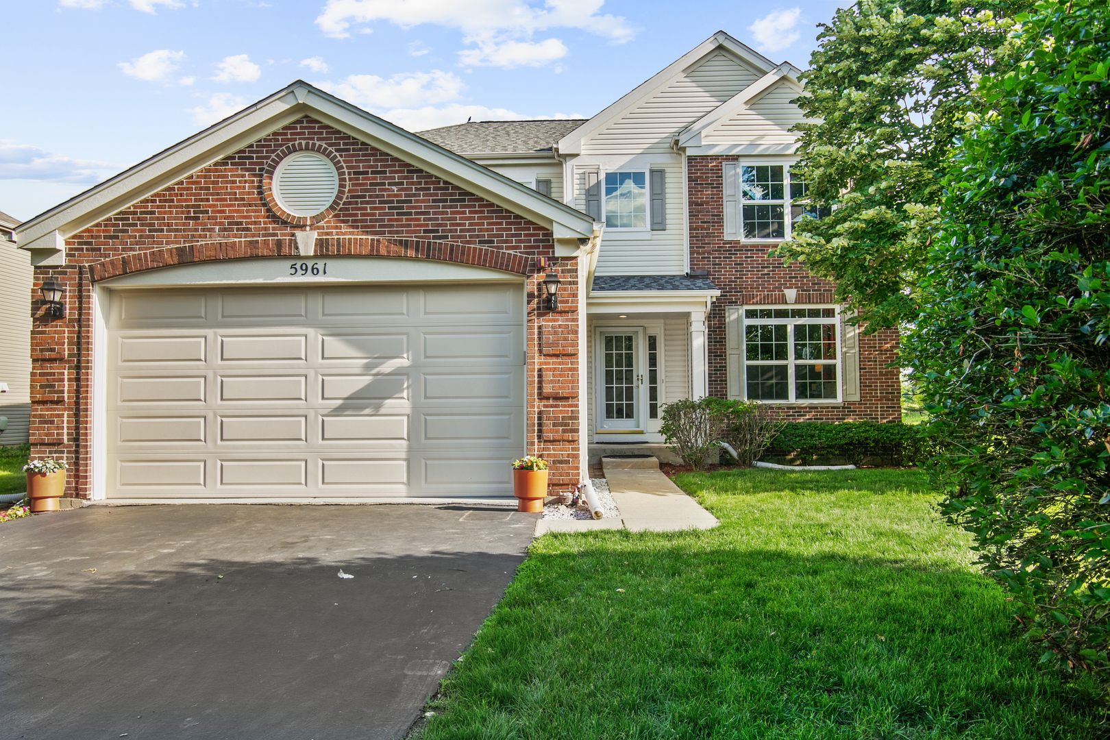5961 Mackinac Lane, Hoffman Estates IL 60192