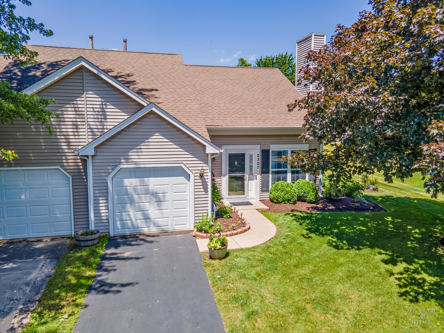 2307 Aspen Drive, Woodstock IL 60098