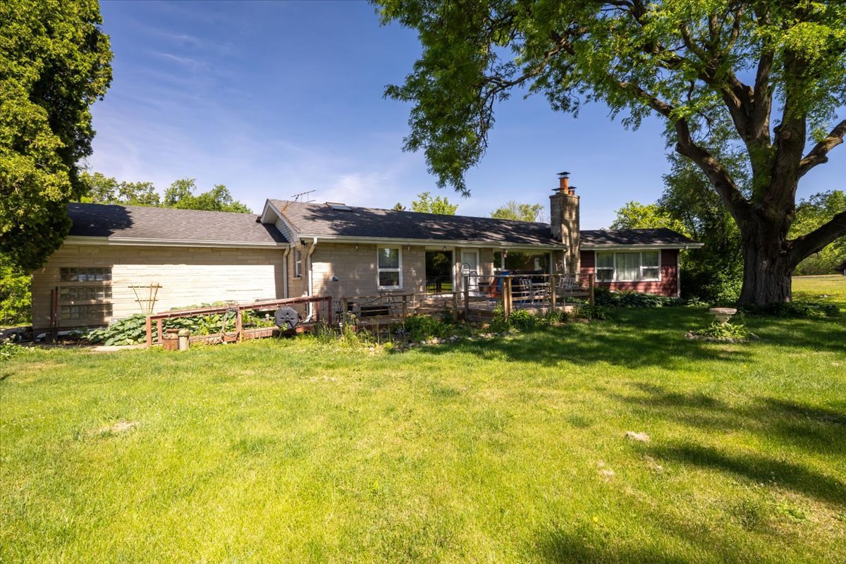 6N192 Weber Drive, St. Charles IL 60174