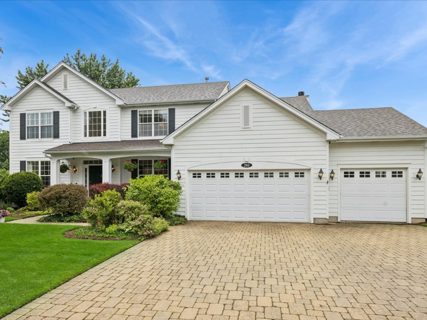 260 Summerdale Lane, Algonquin IL 60102