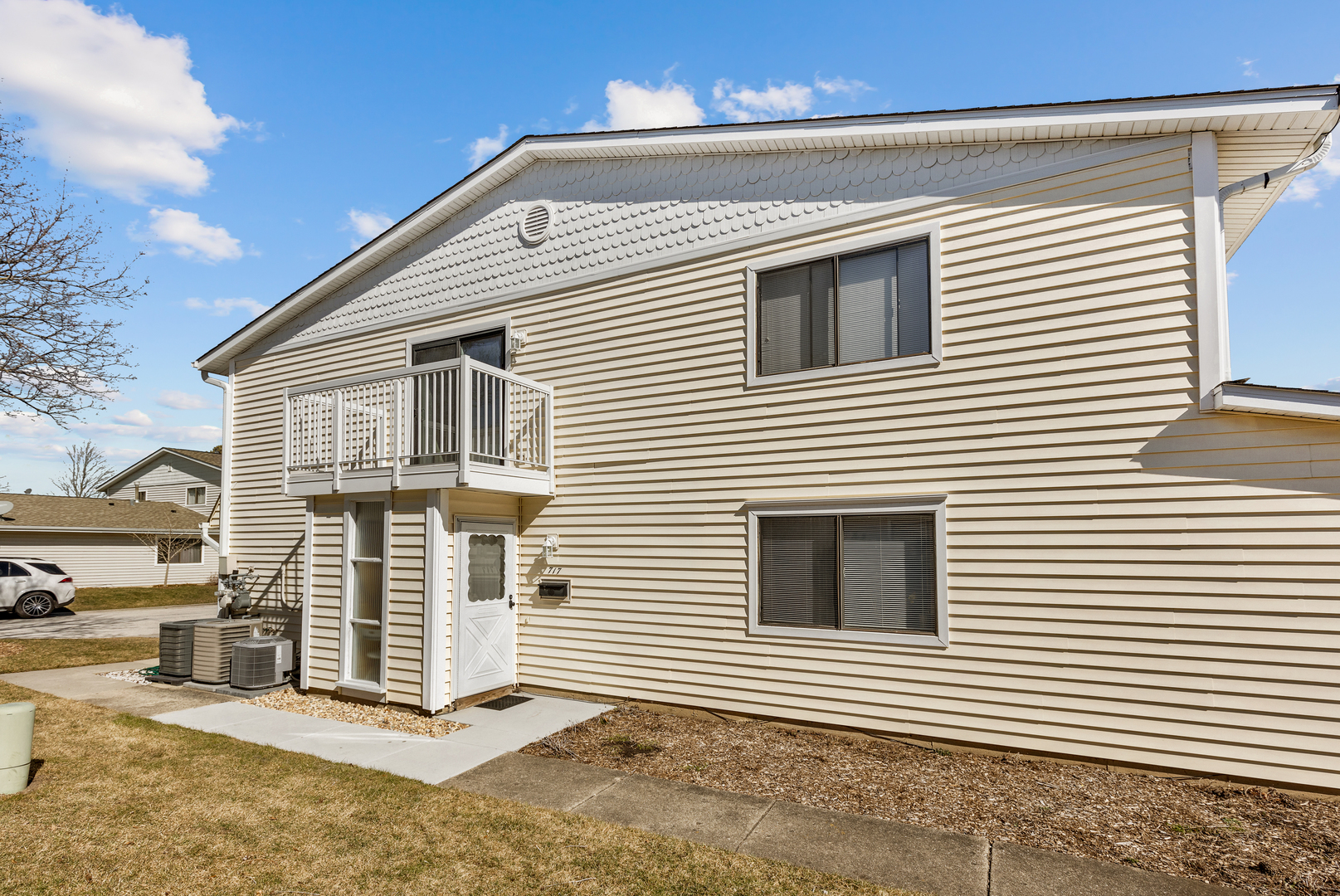 717 Whitesail Drive Unit 717, Schaumburg IL 60194