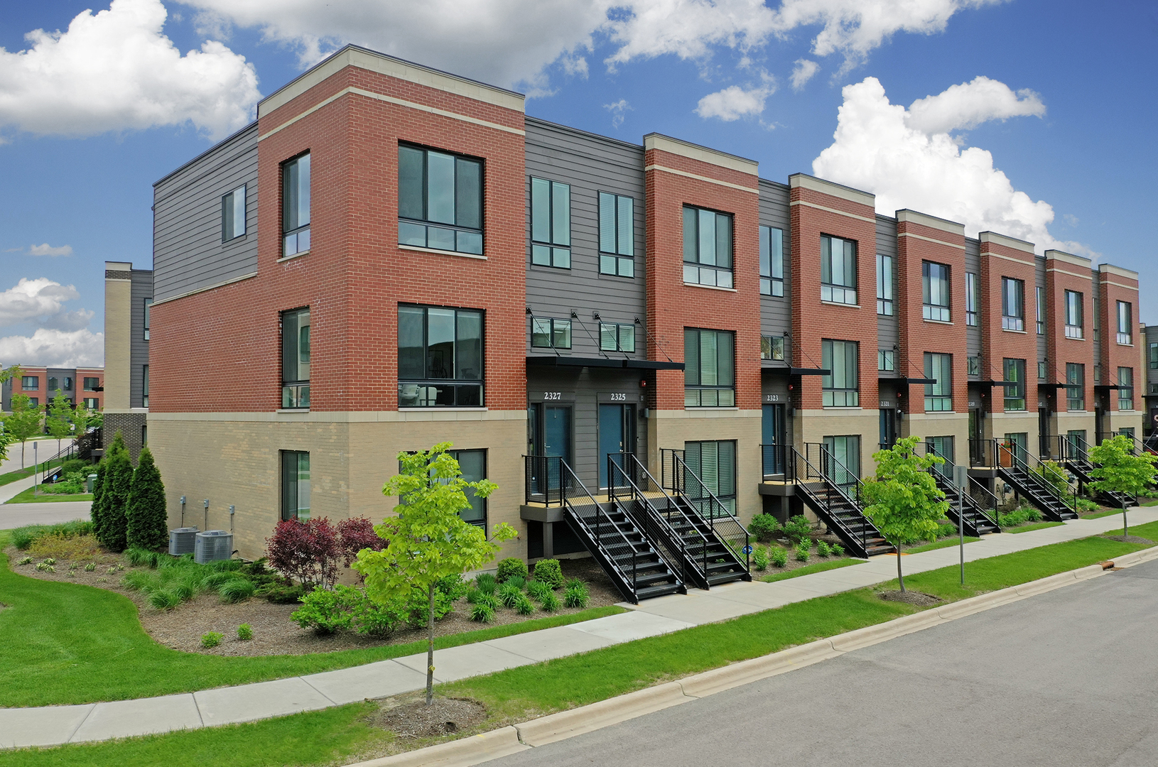 2325 Venture Drive, Schaumburg IL 60173