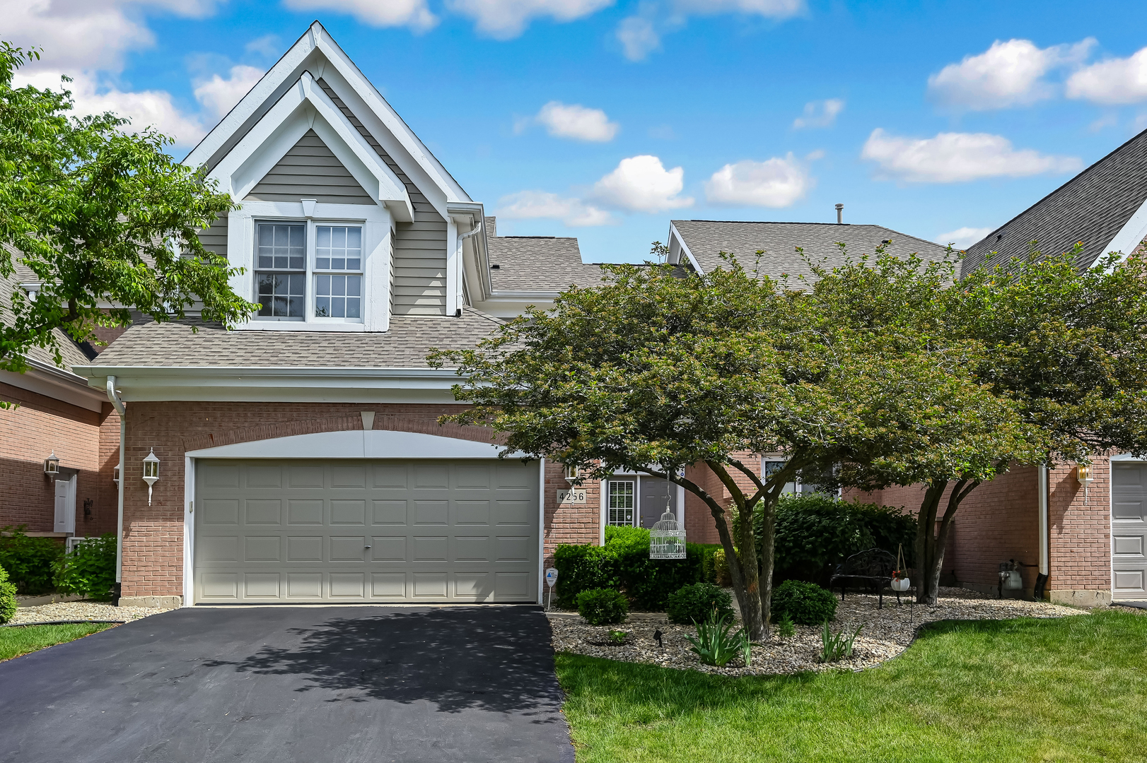 4256 Stableford Lane, Naperville IL 60564