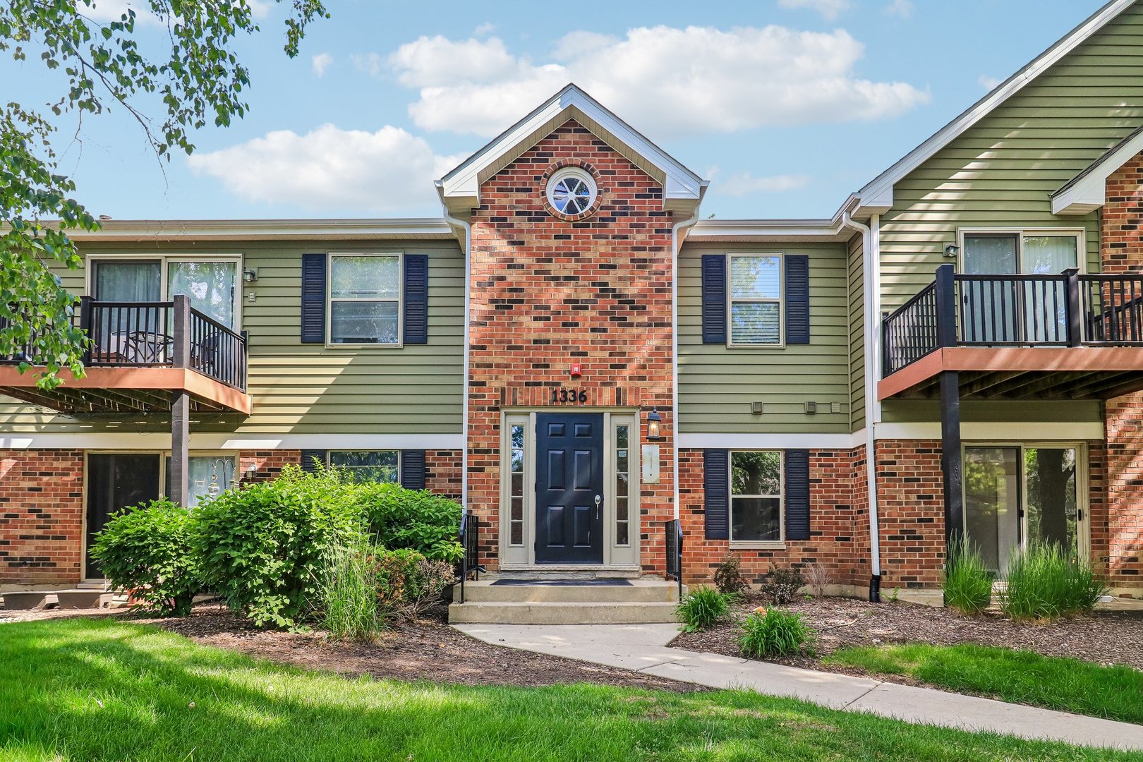 1336 McDowell Road Unit 104, Naperville IL 60563