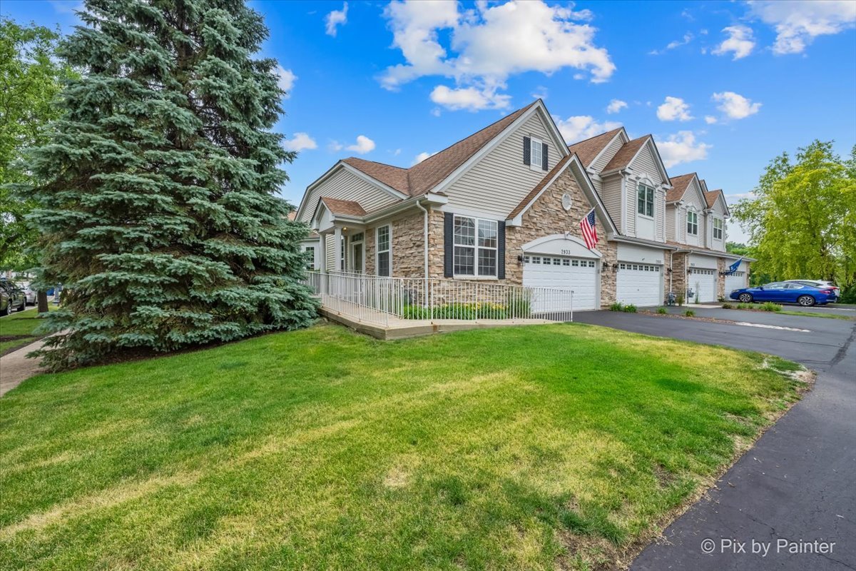 2933 Talaga Drive, Algonquin IL 60102