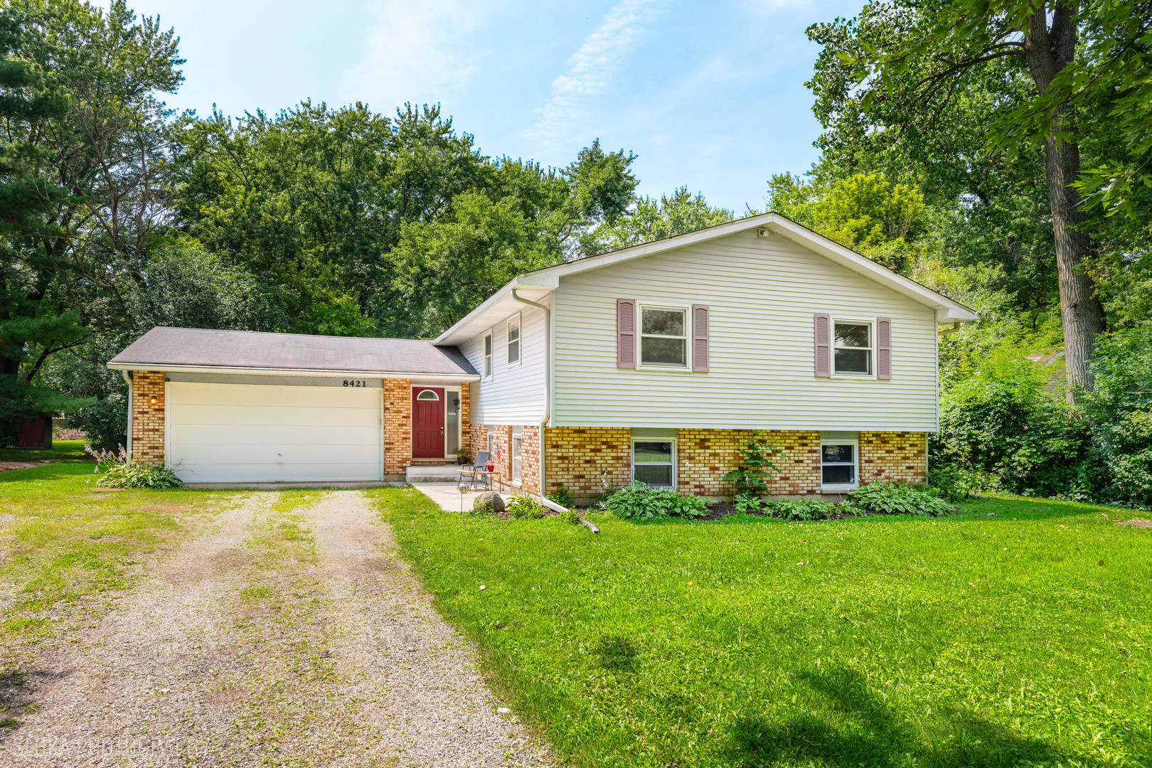 8421 Hickory Nut Grove Road, Cary IL 60013