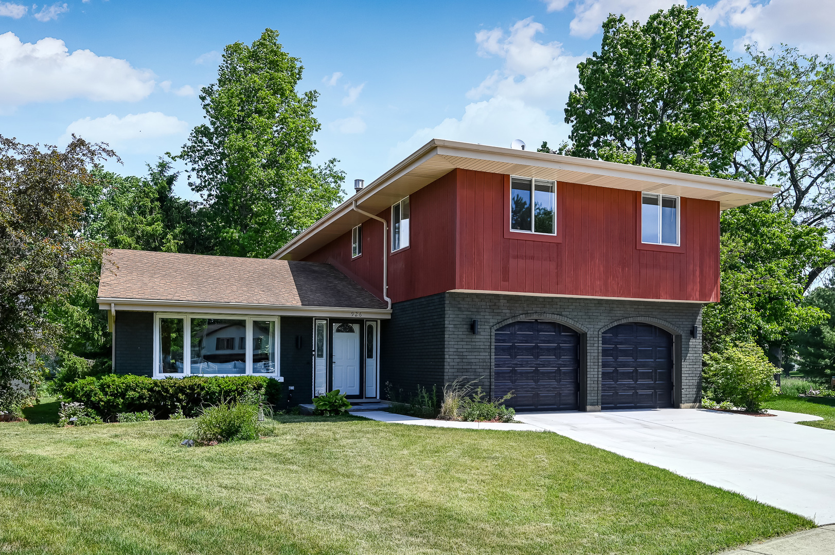 926 Holliston Court, Schaumburg IL 60193