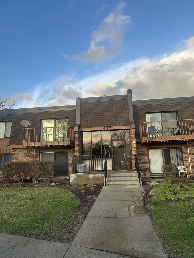 635 Limerick Lane Unit 1A, Schaumburg IL 60193