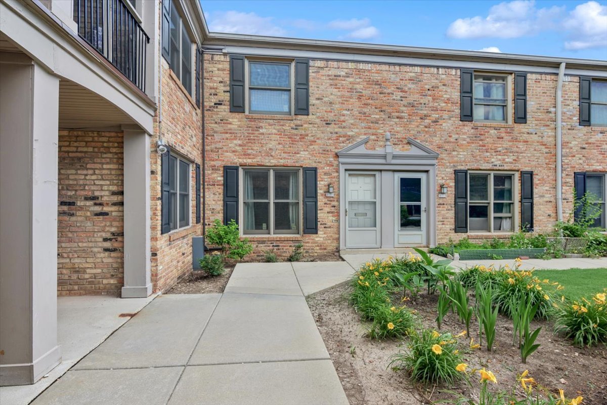 1814 Sessions Walk Unit 1814, Hoffman Estates IL 60169