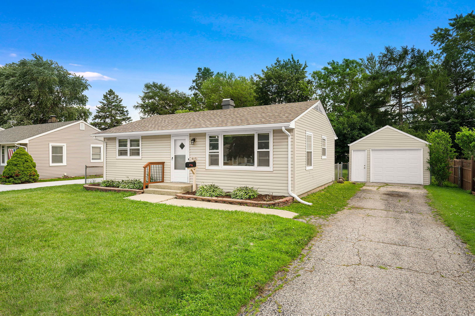 415 Alma Terrace, Cary IL 60013