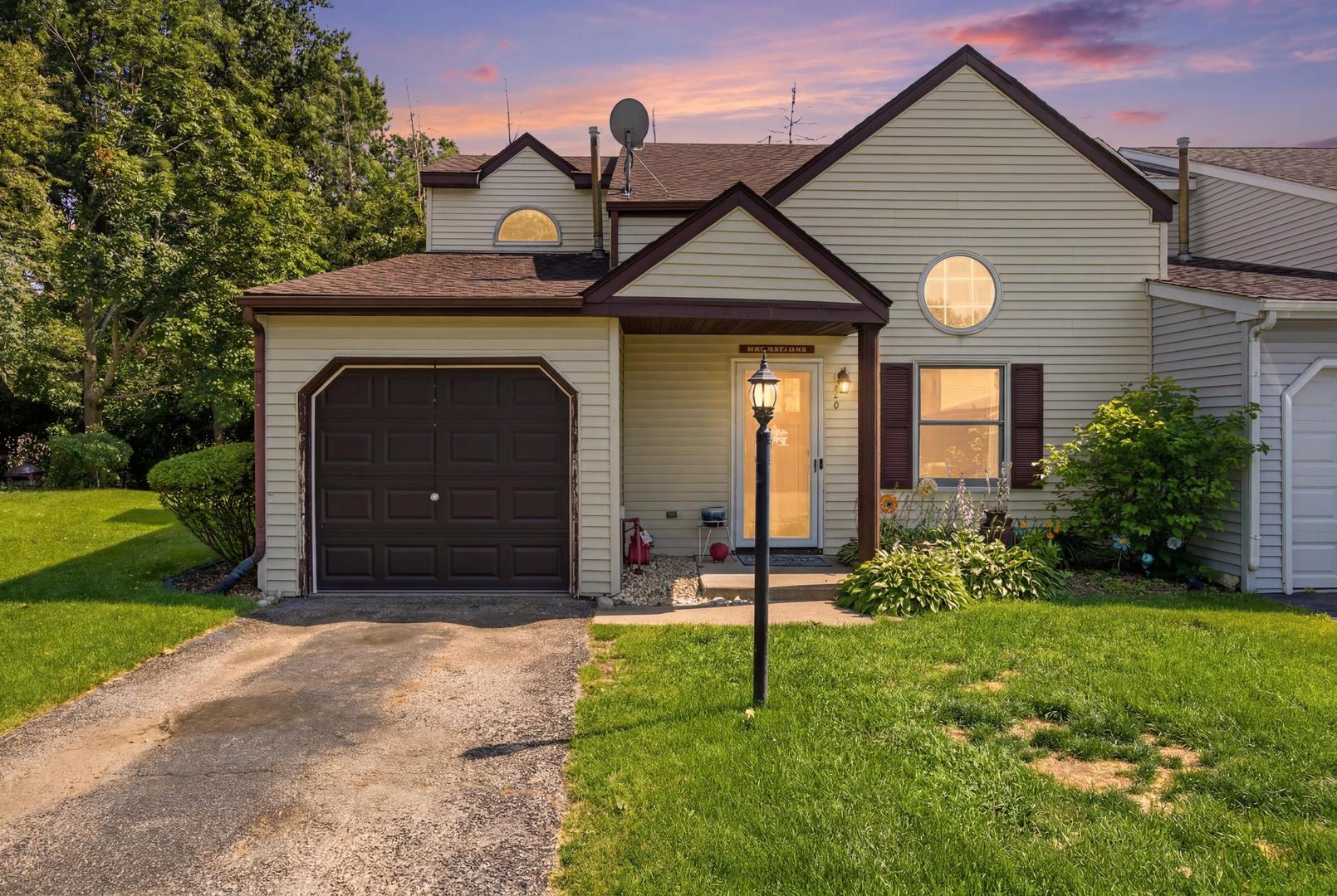 2440 Bridgewater Drive Unit 2440, Woodstock IL 60098