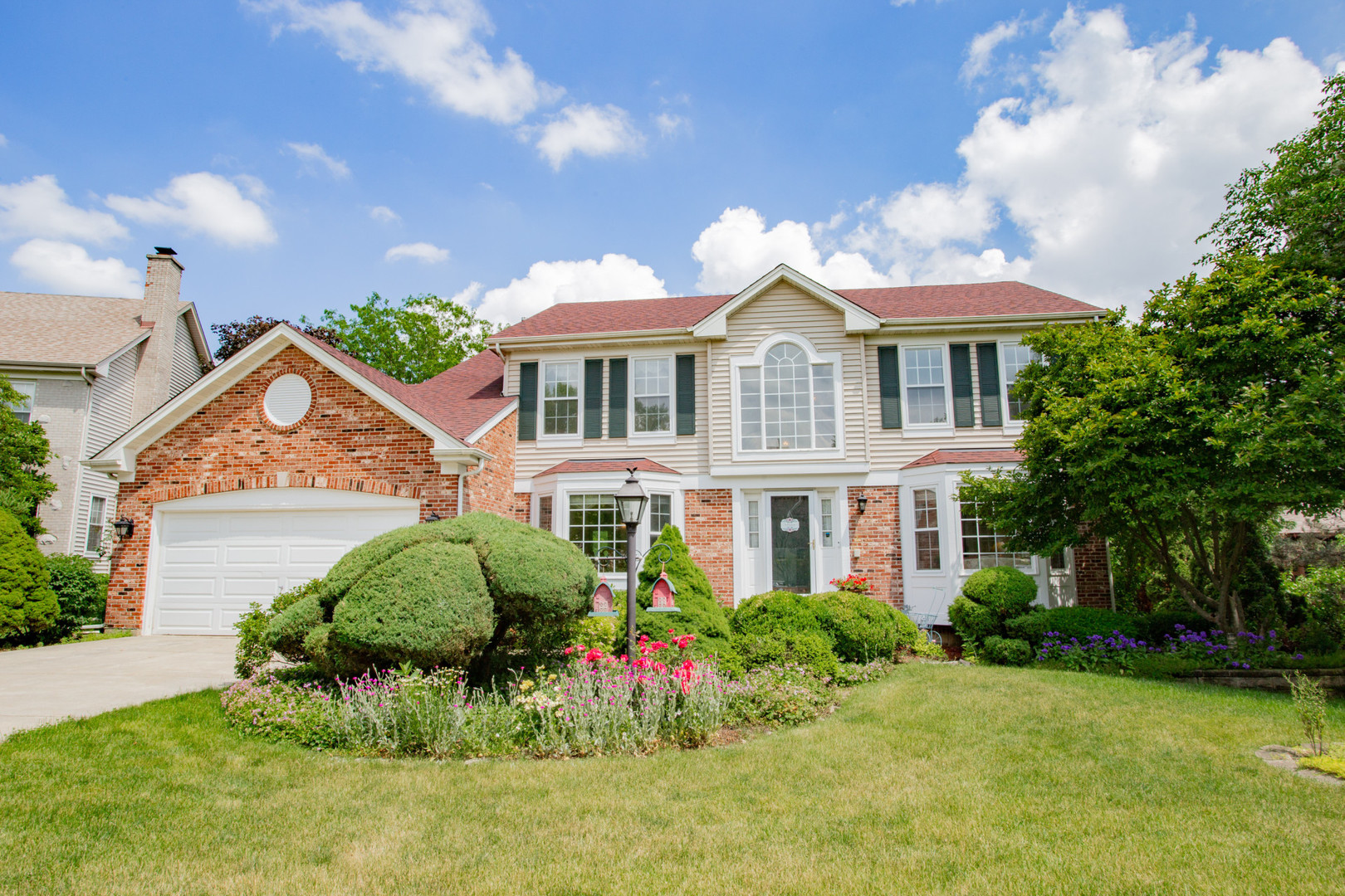 1438 Della Drive, Hoffman Estates IL 60169