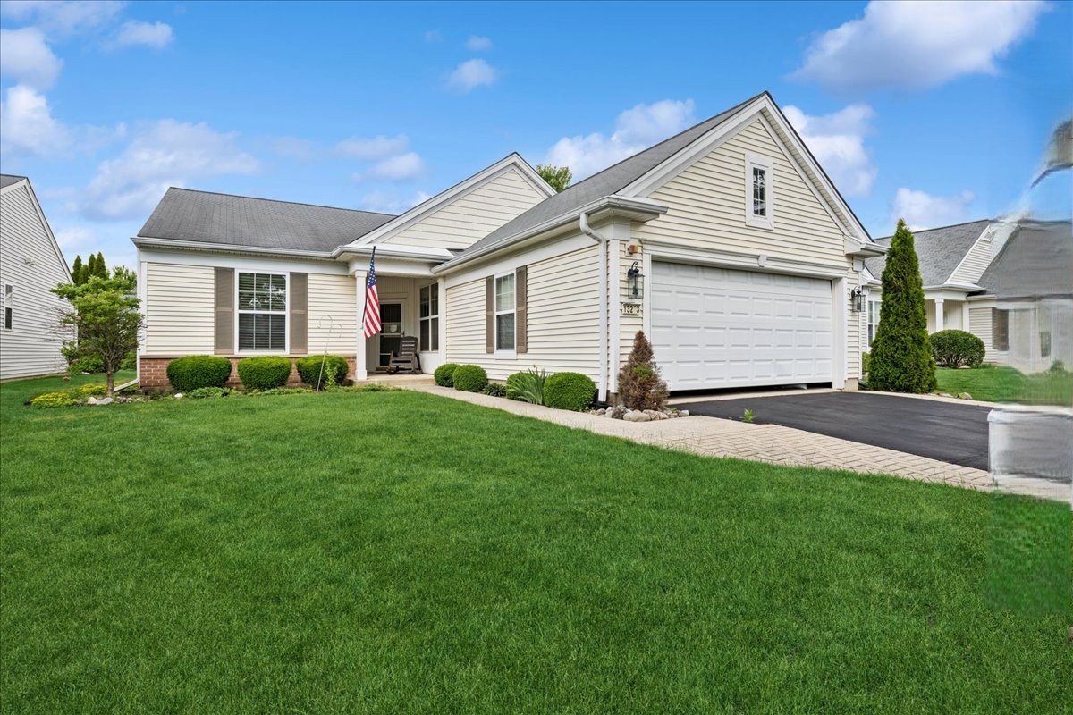 13243 Sierra Glen Road, Huntley IL 60142