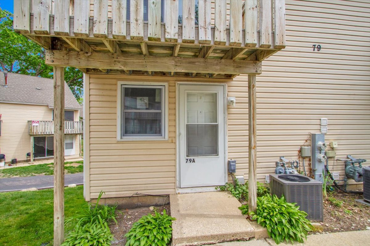 79 Maude Avenue, Fox Lake IL 60020