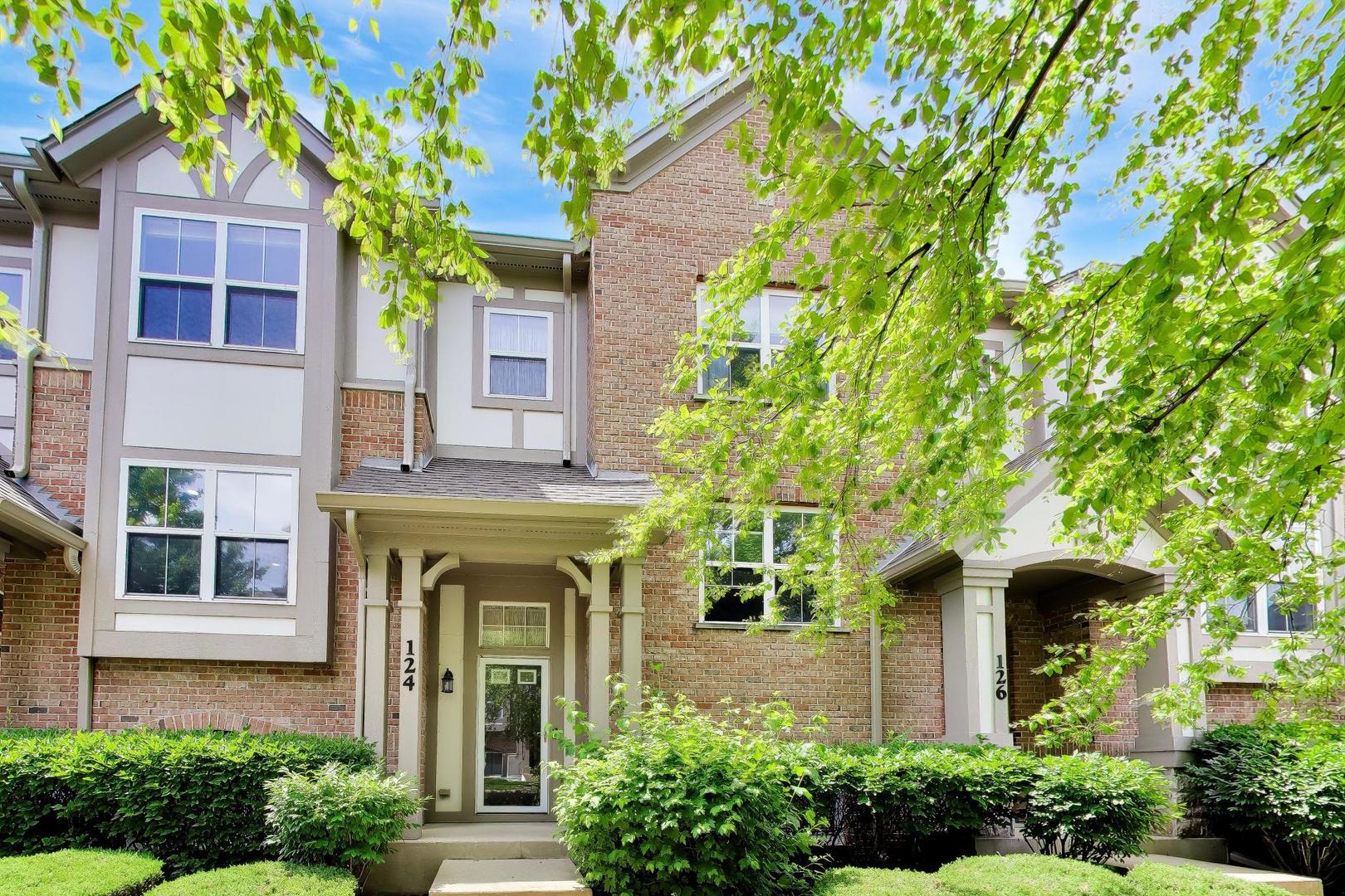 124 Rosehall Drive, Lake Zurich IL 60047