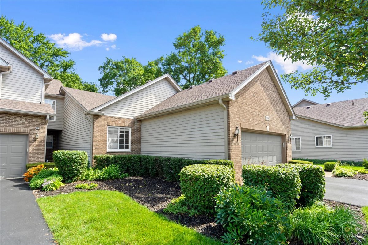 1308 Dancing Bear Lane, Elgin IL 60120