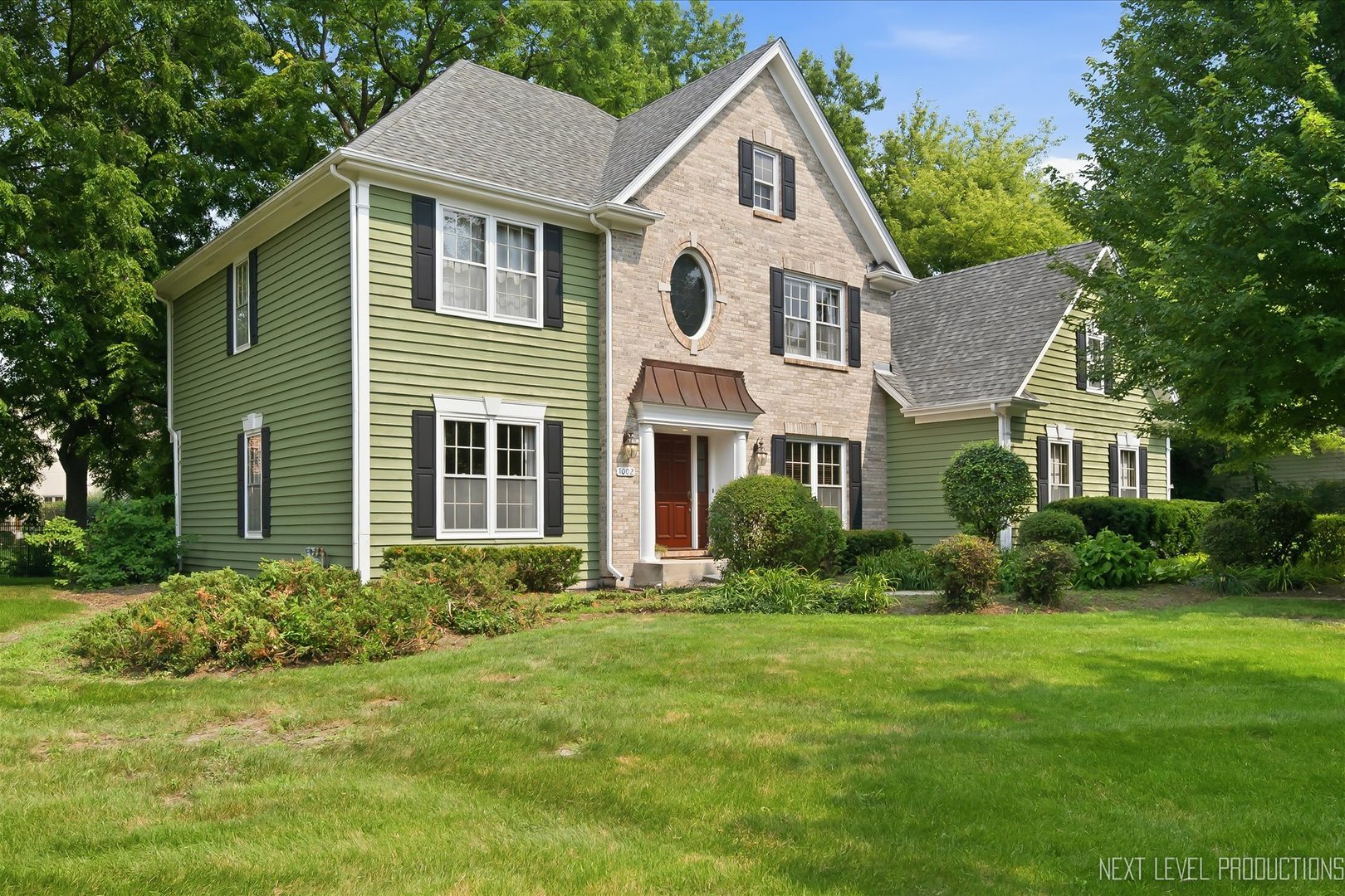 1002 Stonehedge Road, St. Charles IL 60174