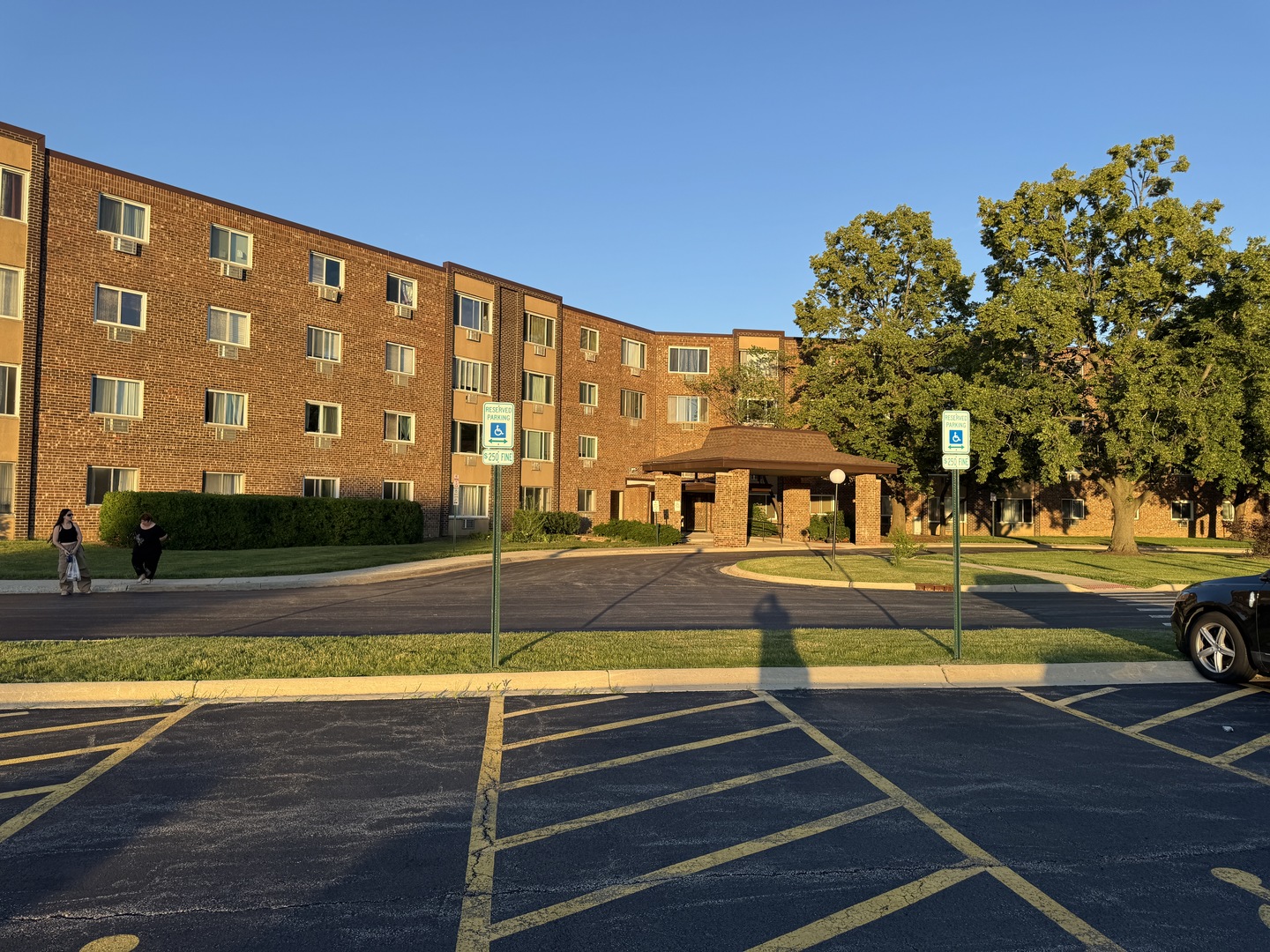1375 Rebecca Drive Unit 302, Hoffman Estates IL 60169