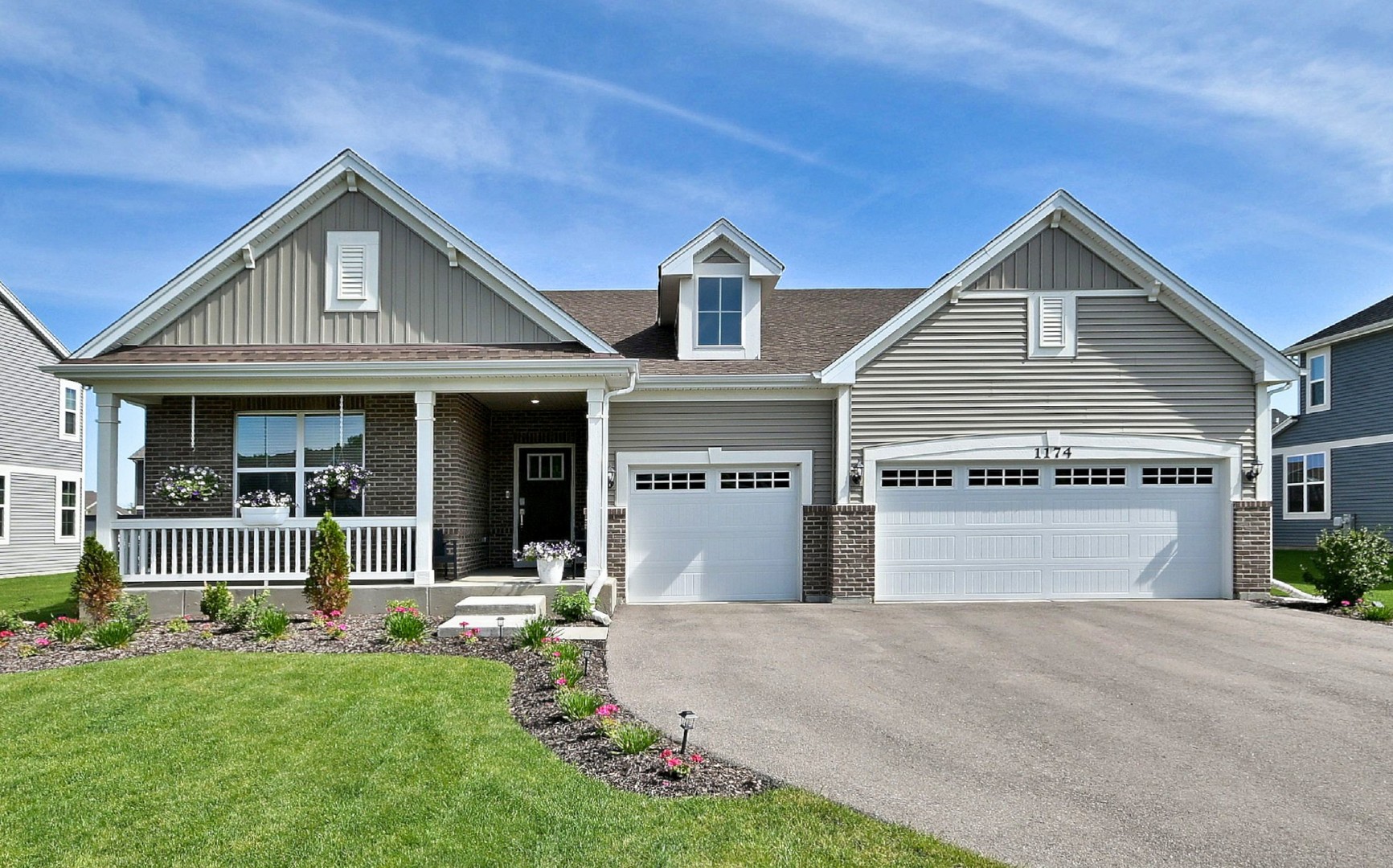 1174 Larswood Lane, Crystal Lake IL 60012