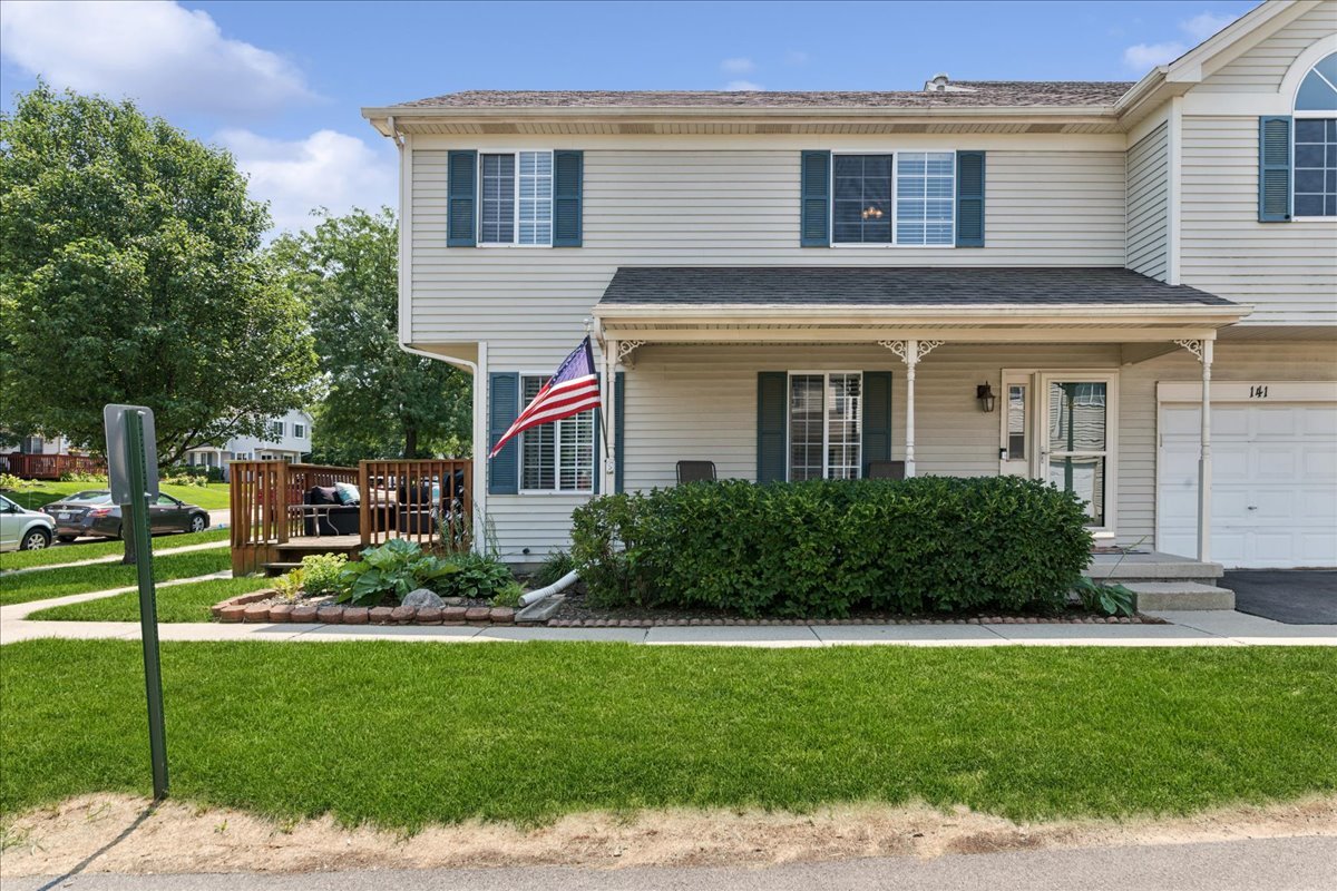 141 Village Creek Drive Unit 141, Lake In The Hills IL 60156