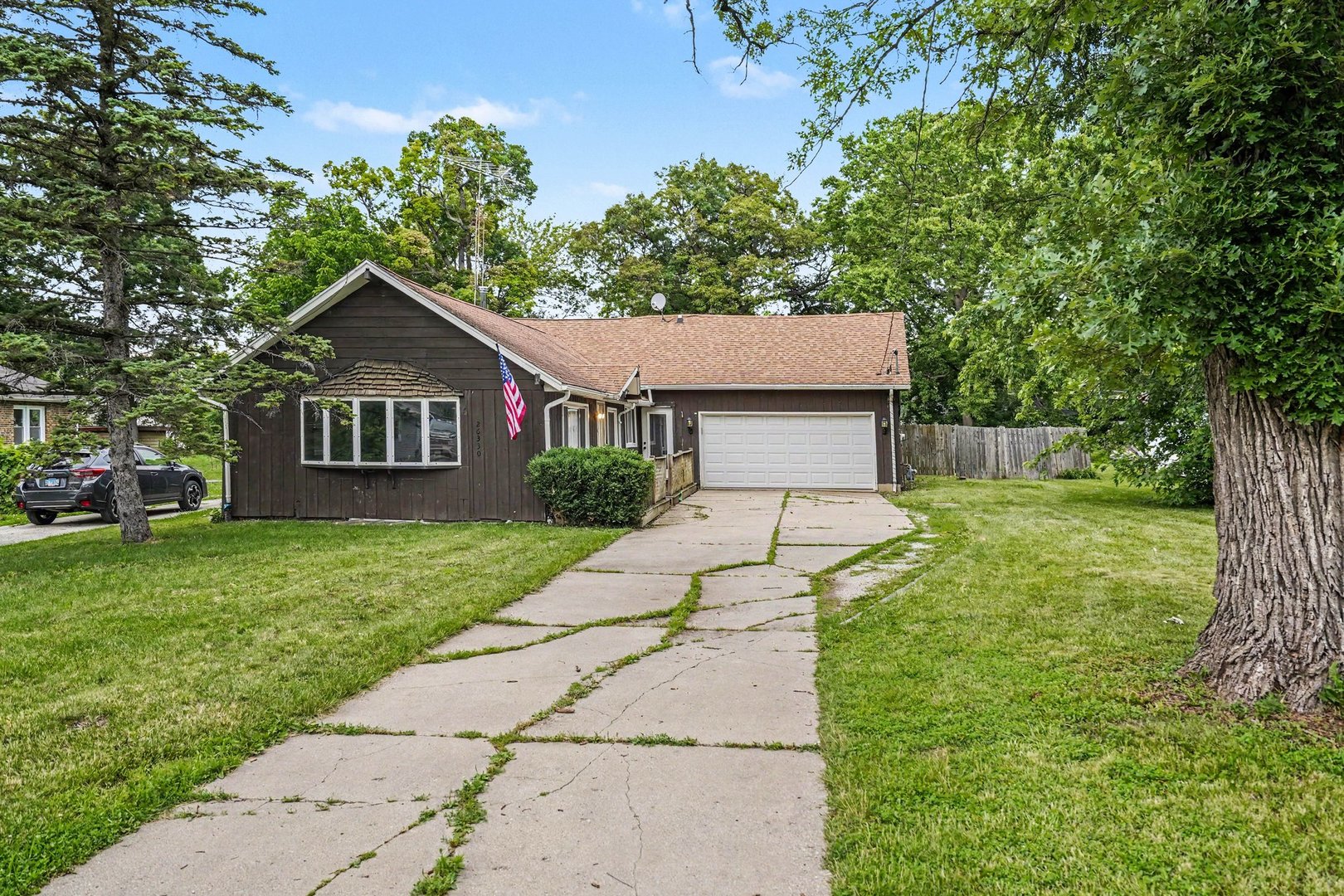 26330 W Grapevine Avenue, Antioch IL 60002