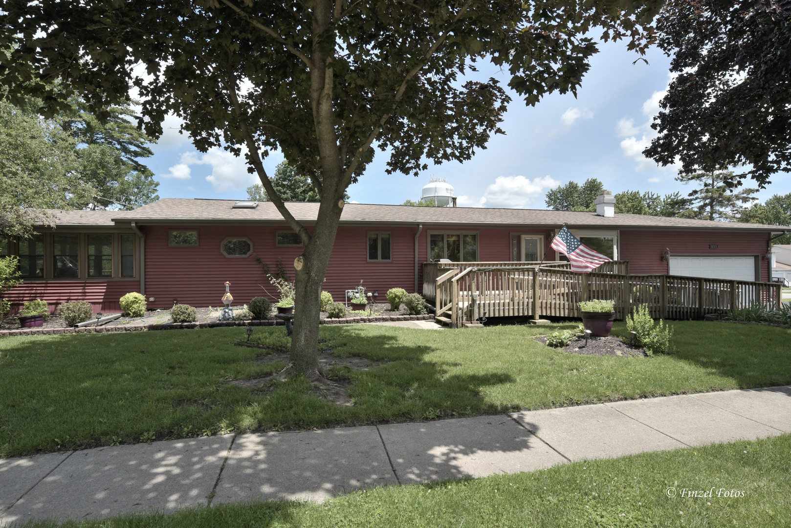 614 N Lillian Street, Mchenry IL 60050