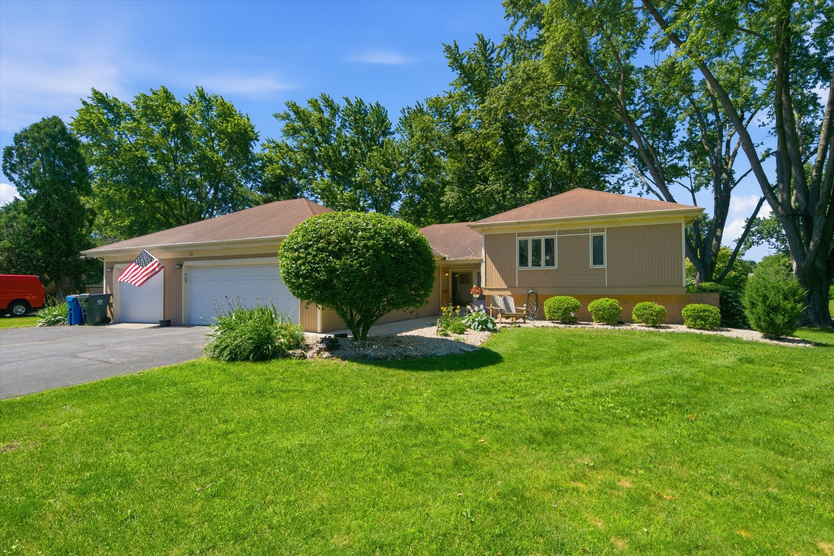 22 Plum Court, Sleepy Hollow IL 60118