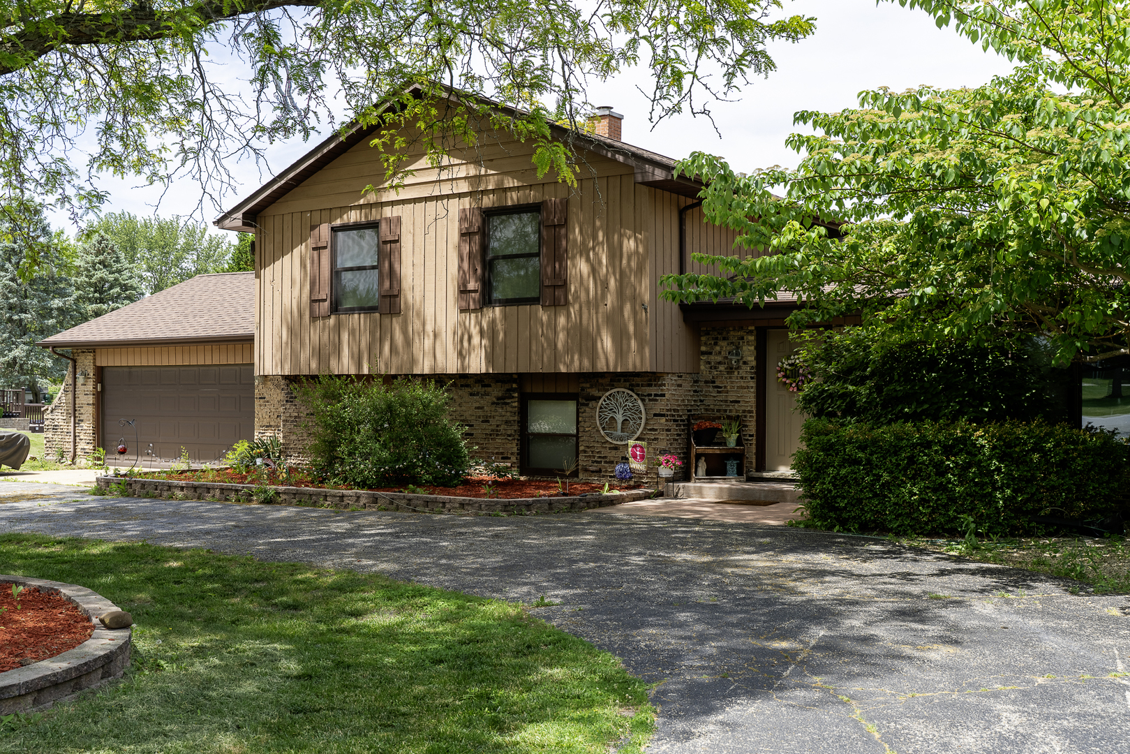2904 Scott Avenue, Mchenry IL 60050