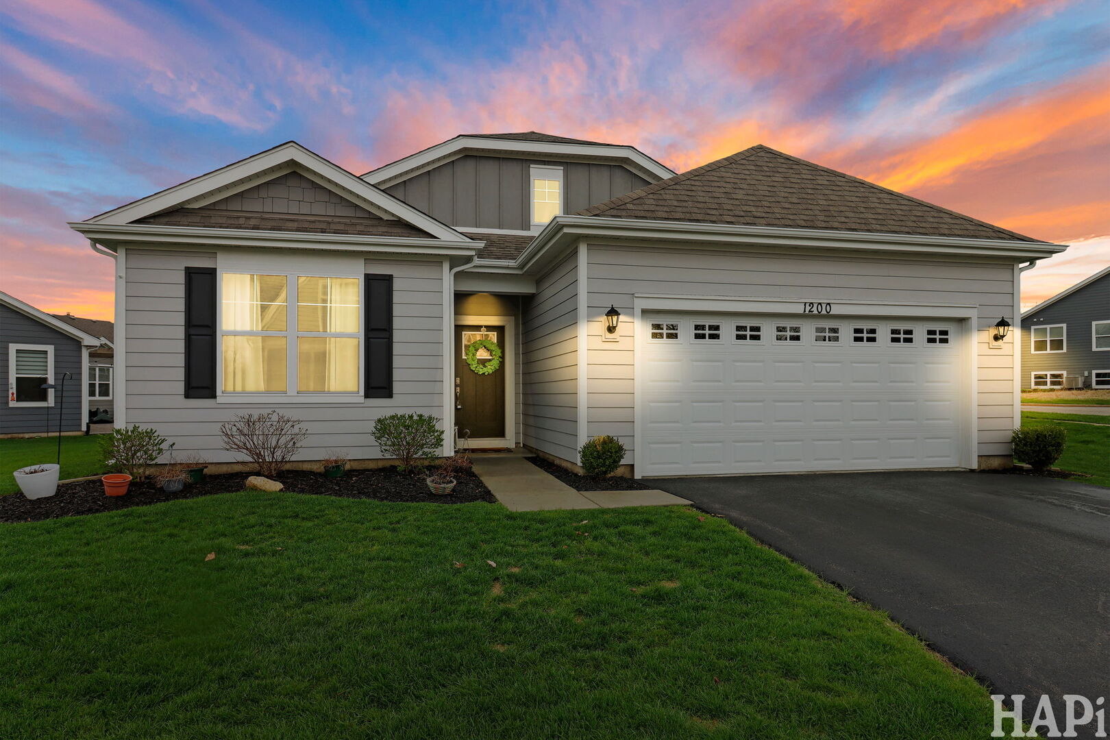 1200 Redtail Circle, Woodstock IL 60098