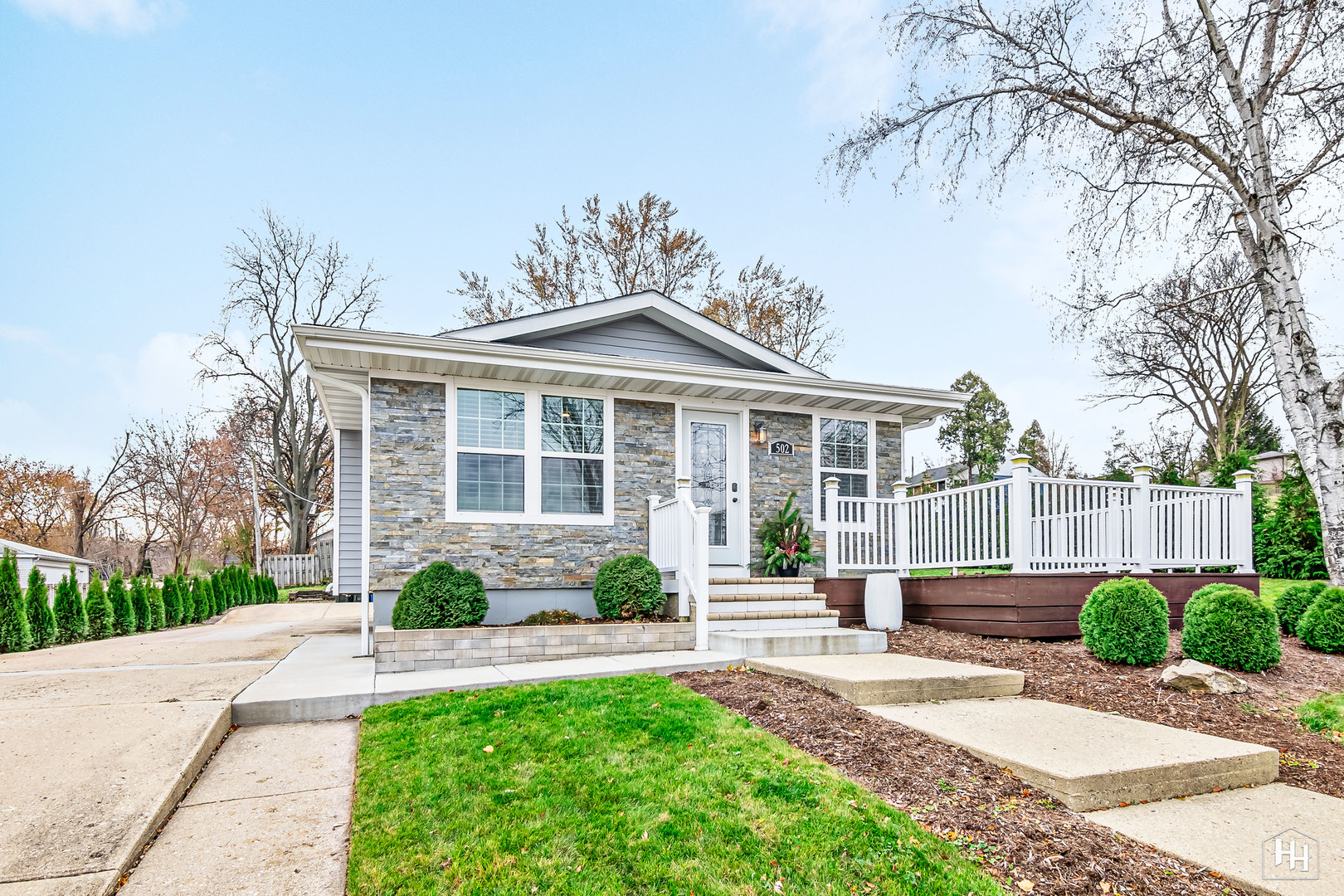 502 Plum Street, Lake In The Hills IL 60156