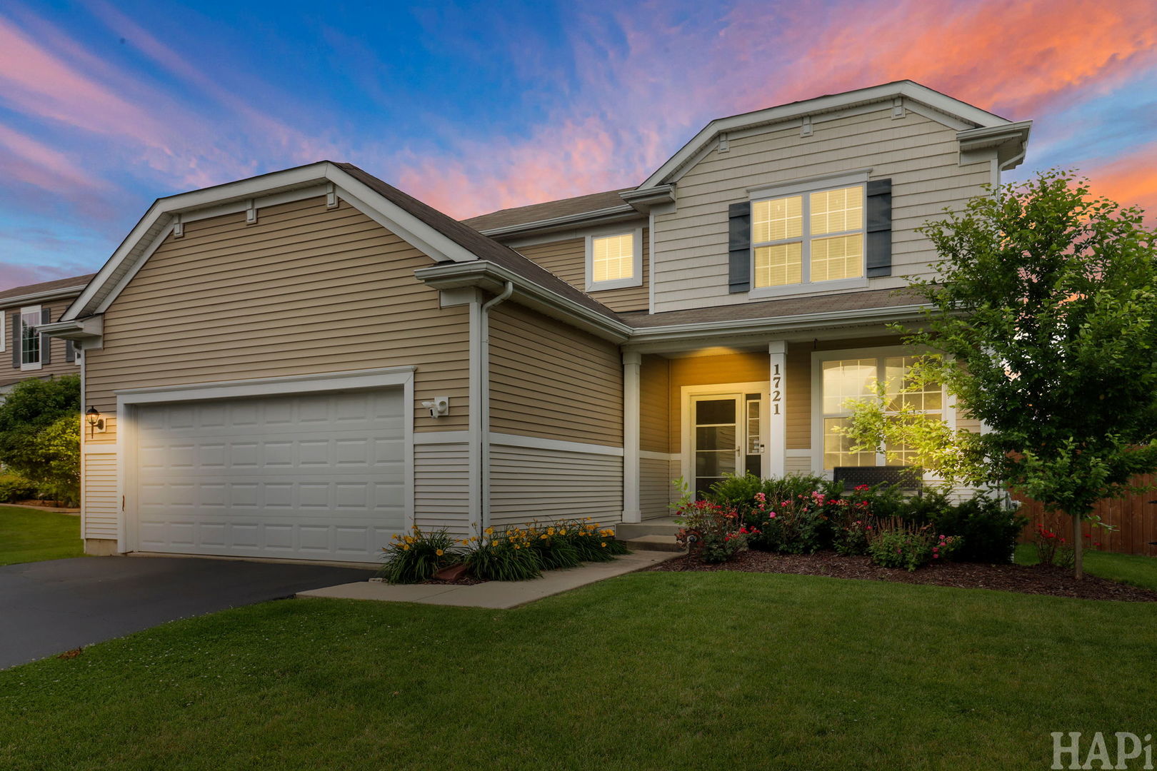 1721 Roger Road, Woodstock IL 60098