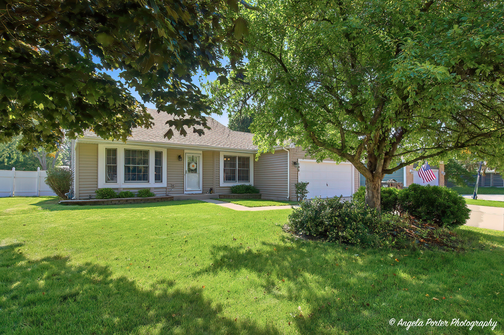 198 S Driftwood Trail, Mchenry IL 60050