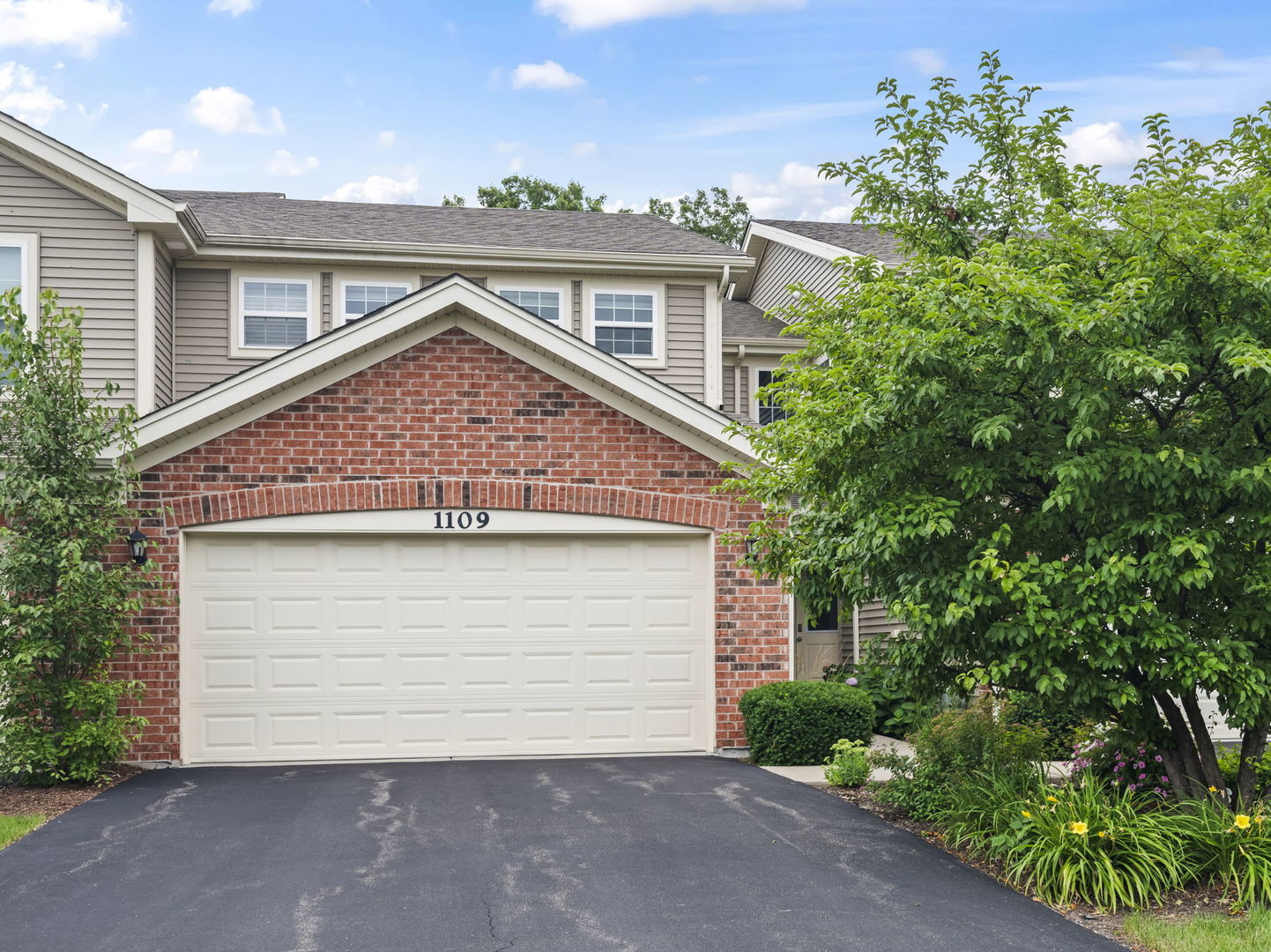 1109 Westlake Drive, Cary IL 60013