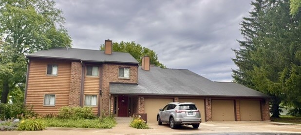 650 Waverly Drive Unit B, Elgin IL 60120