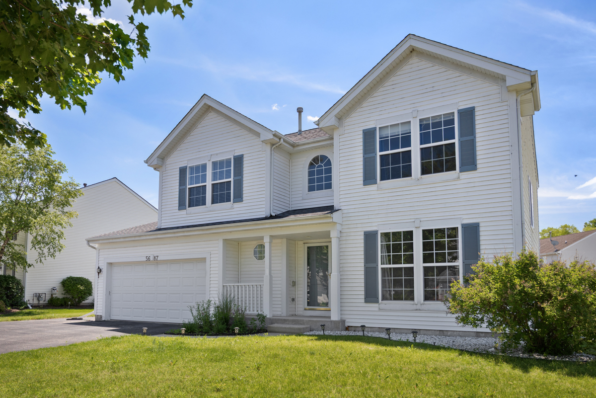 5687 McKenzie Drive, Lake In The Hills IL 60156