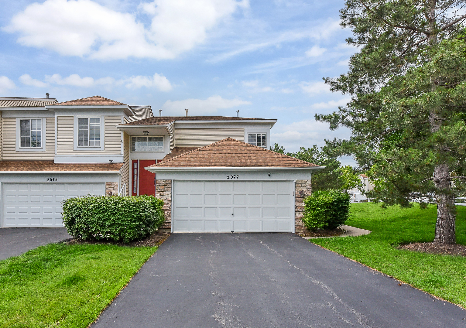 2077 College Green Drive Unit 2077, Elgin IL 60123