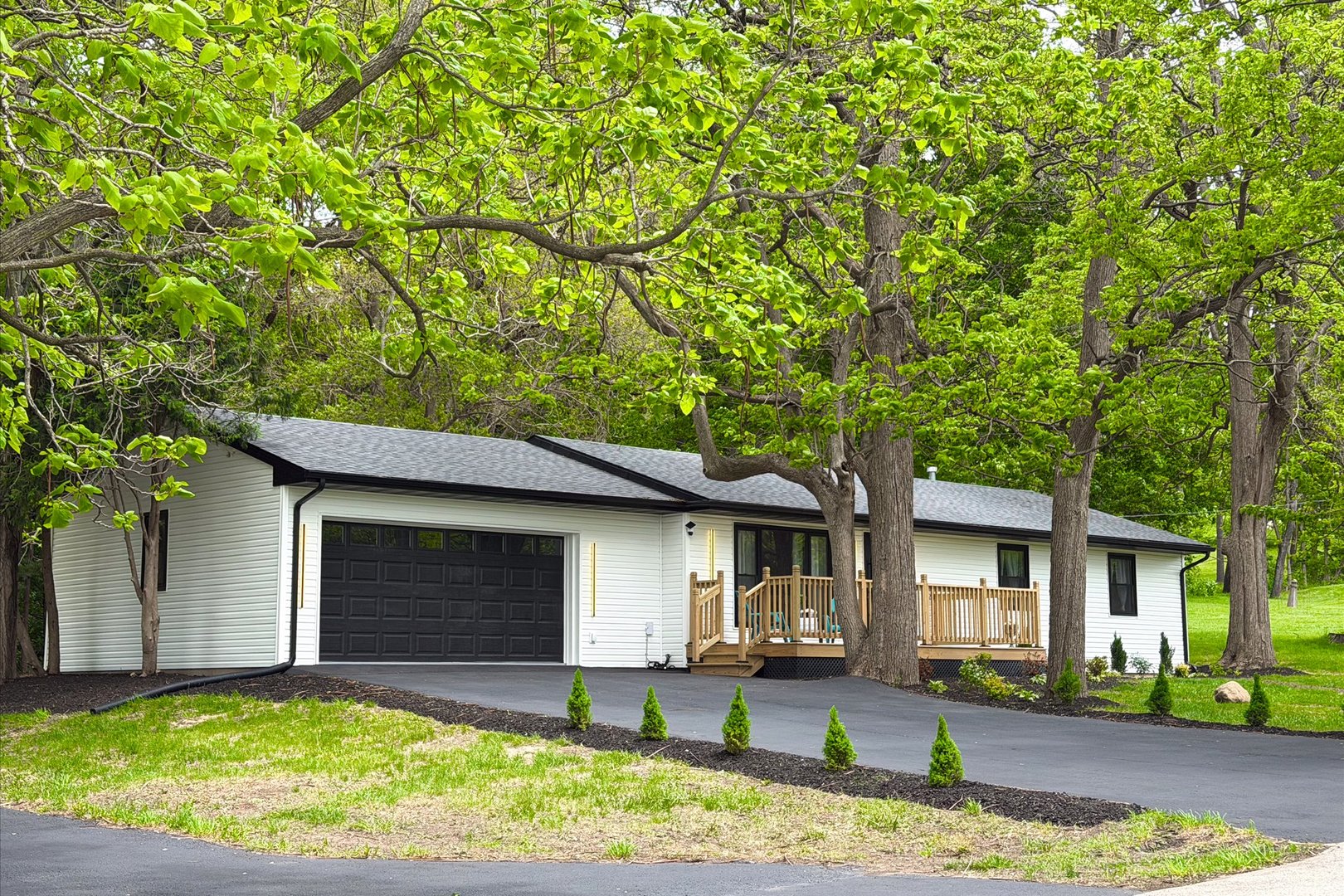 35W302 PINELANDS Road, St. Charles IL 60174