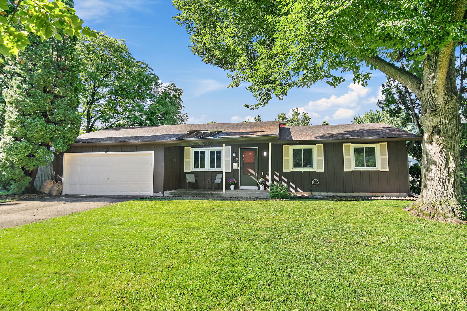 85 Sherbon Lane, Crystal Lake IL 60014