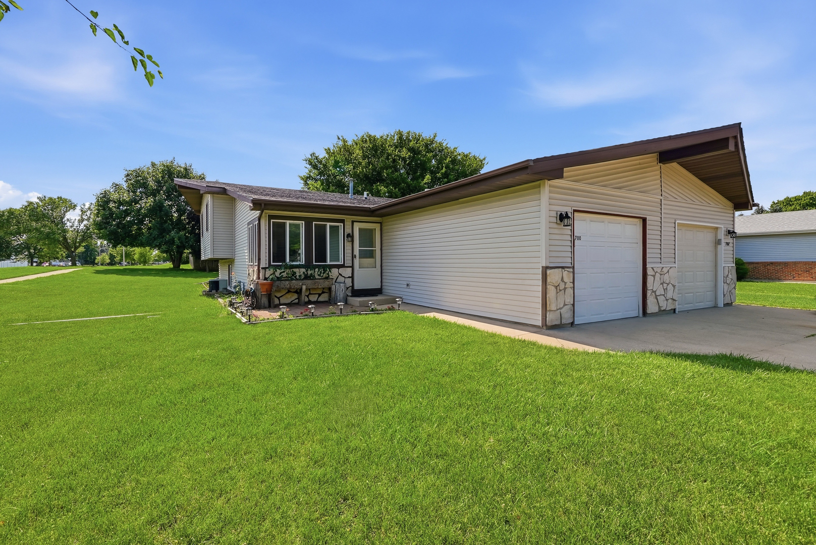 700 Michigan Avenue, South Elgin IL 60177